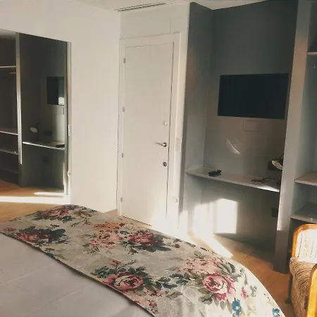 Piso Centrico De 3 Con Terraza Y Vistas 아파트 *
