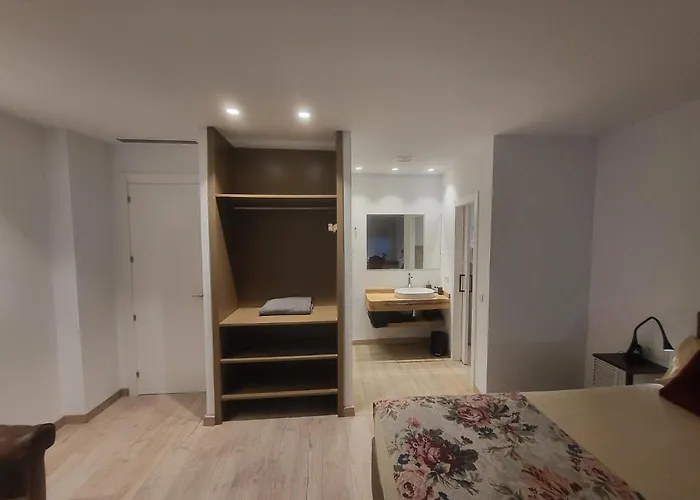 Piso Centrico De 3 Con Terraza Y Vistas * ז'ירונה