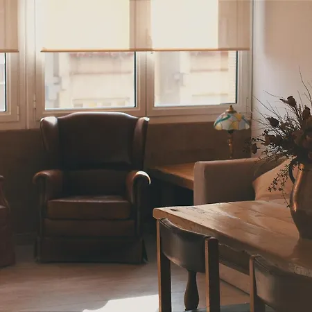 Piso Centrico De 3 Con Terraza Y Vistas Girona