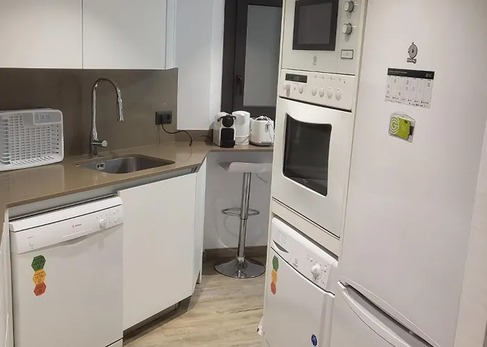 Piso Centrico De 3 Con Terraza Y Vistas *