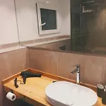 Turistic - Piso De 1, 2 O 3 Gerona